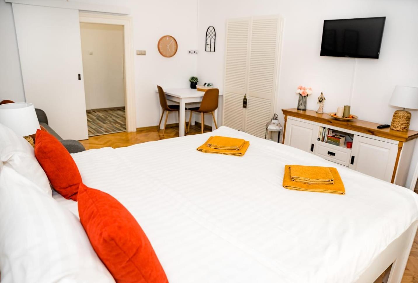 Brukenthal Apartments Sibiu Luaran gambar